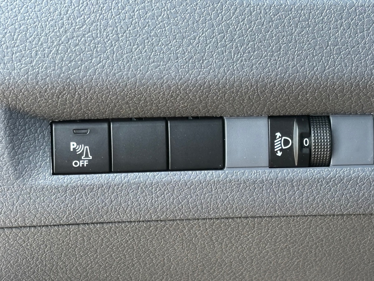 Peugeot Expert L2H1 2.0 120 BVM6 Premium Pack