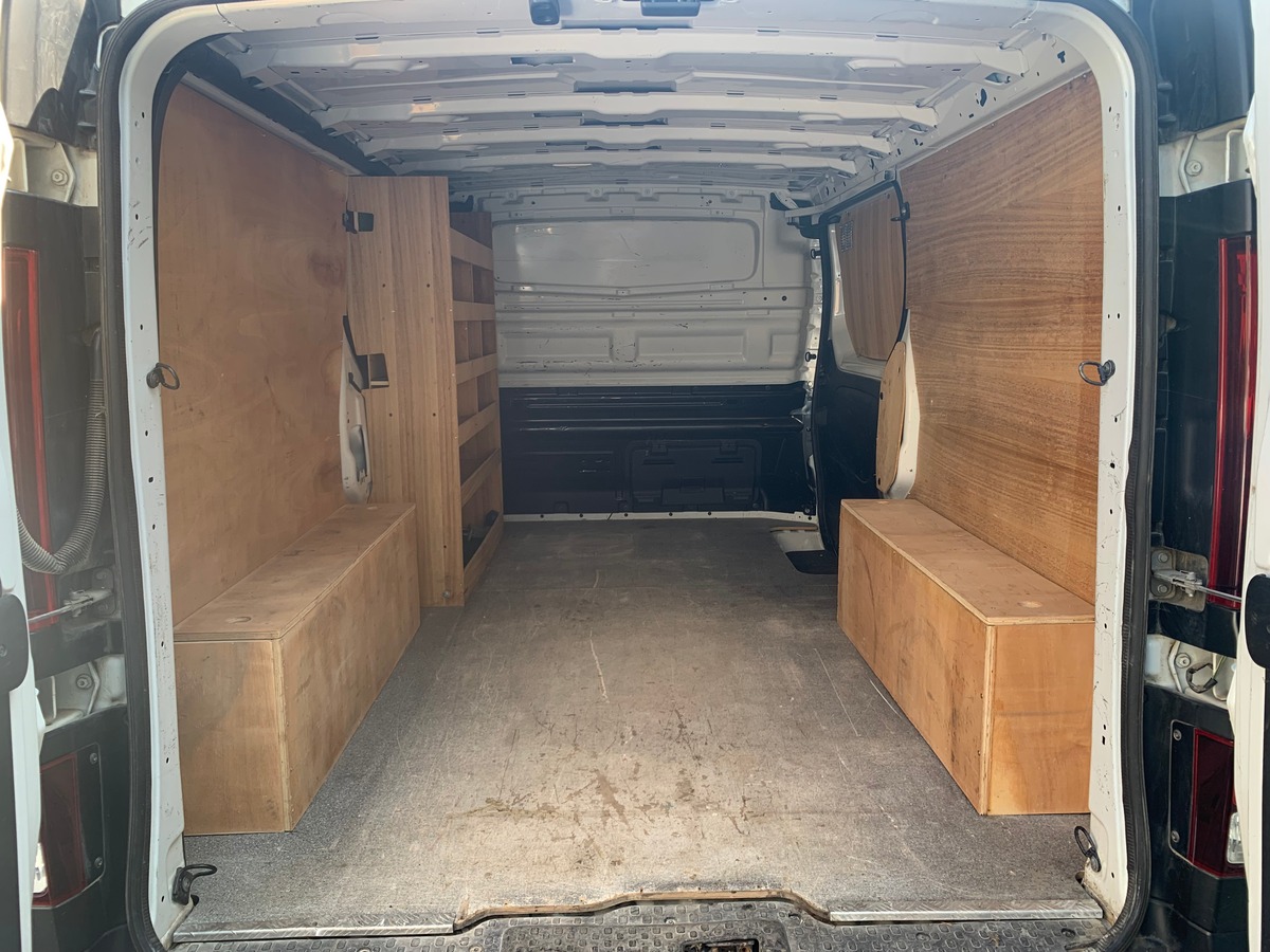 RENAULT Trafic 145 ch | L2 H1 | 3 Places | Régulateur vitesse | GPS | Radar stationnement arrière