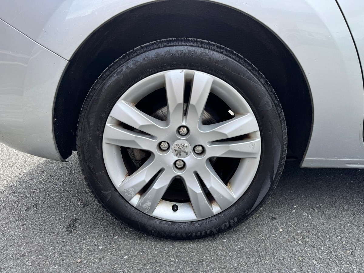 Peugeot 5008 1.6 hdi 110cv 7 places Allure - Garantie