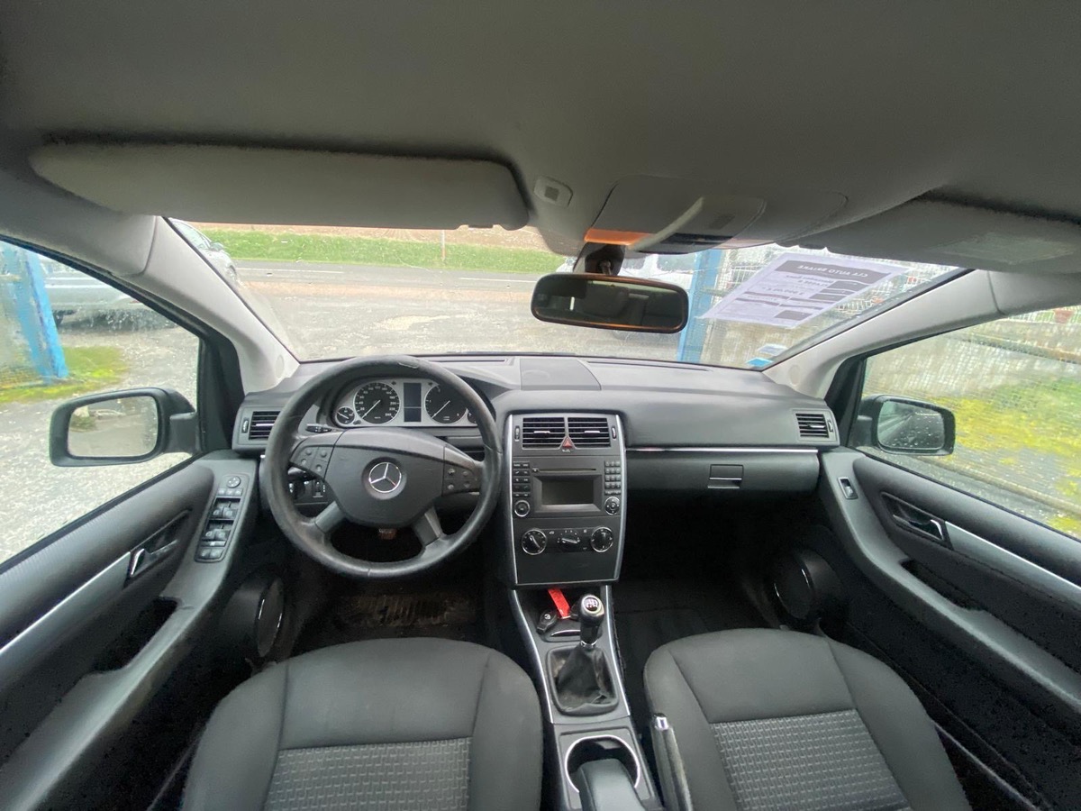 Mercedes Benz CLASSE B b 180 cdi 2.0 110cv 3990 euro