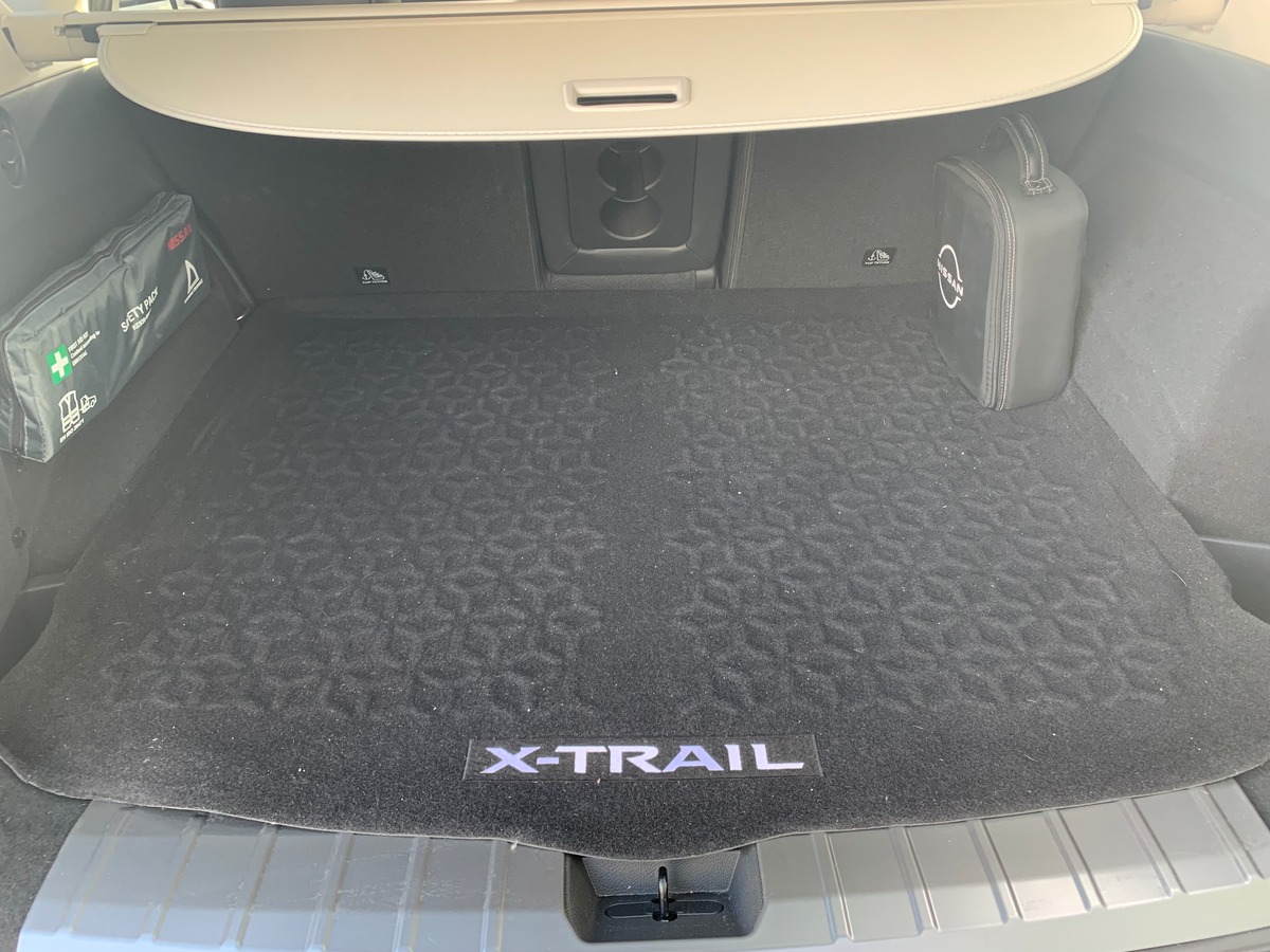 Nissan X-trail 204 | Tekna | Toit ouvrant panoramique | Caméra recul | Siéges chauffants | Attelage