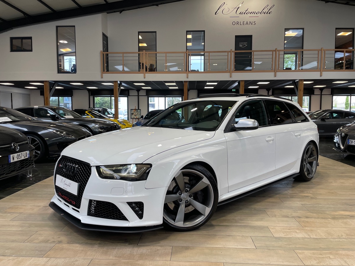 Audi RS4 AVANT V8 4.2 FSi 450 S-TRONIC7 - TOIT OUVRANT / LIGNE MILTEK - SUIVI CONSTRUCTEUR