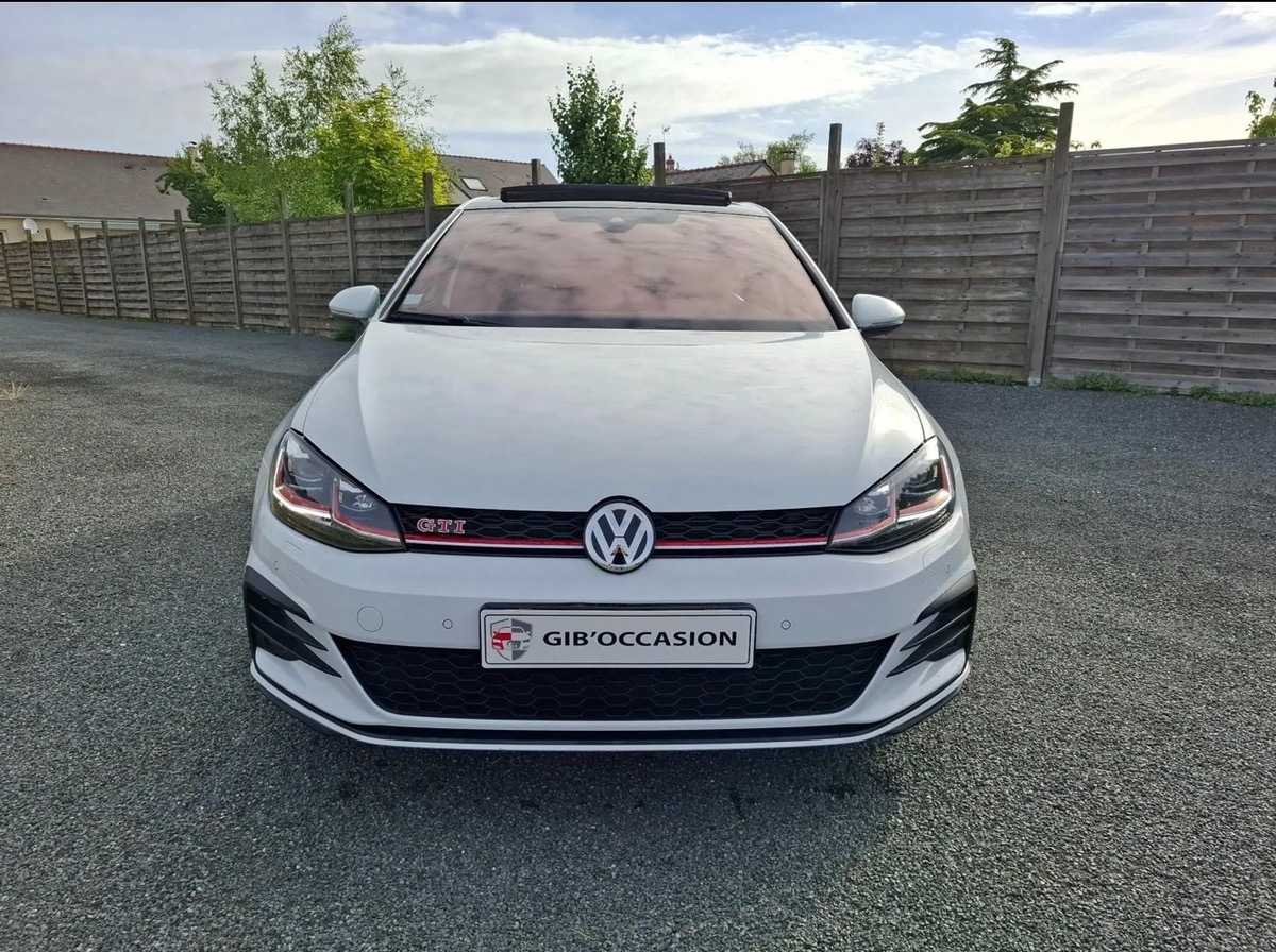 Volkswagen Golf VII GTI Performance 2.0 TSI 245 CH DSG7