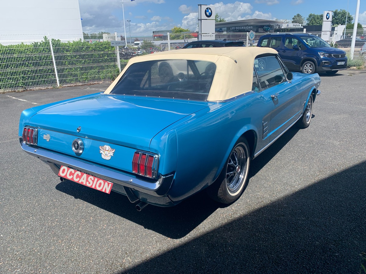 Ford Mustang V8 | Convertible | Cabriolet | Boîte de vitesse manuelle