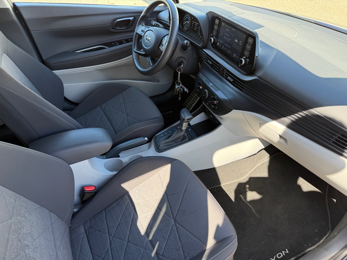 Hyundai Bayon 1.0 T-GDi 100ch Hybrid 48V Intuitive DCT-7, Garantie constructeur.