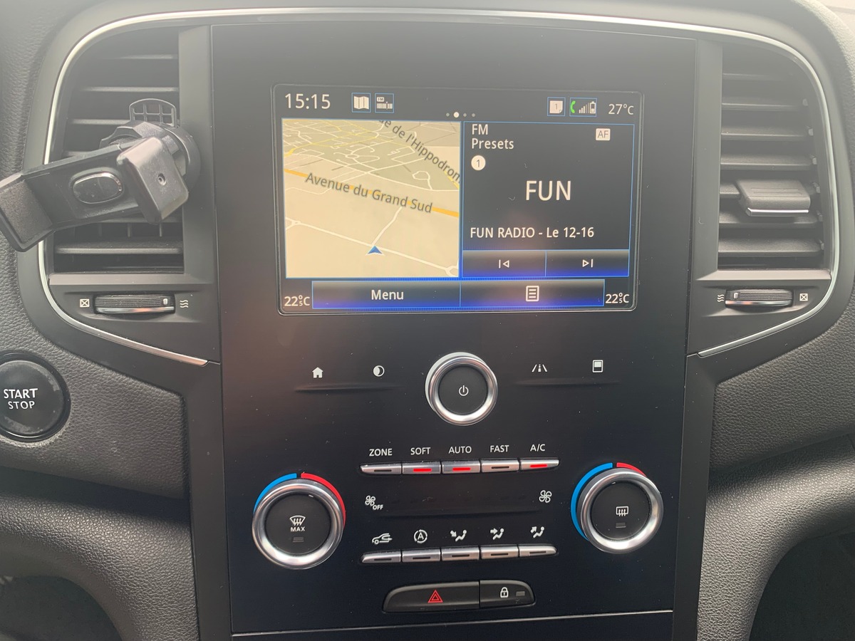 RENAULT Megane IV 100 chevaux | Limited | Caméra de recul | Régulateur de vitesse | GPS | Bluetooth