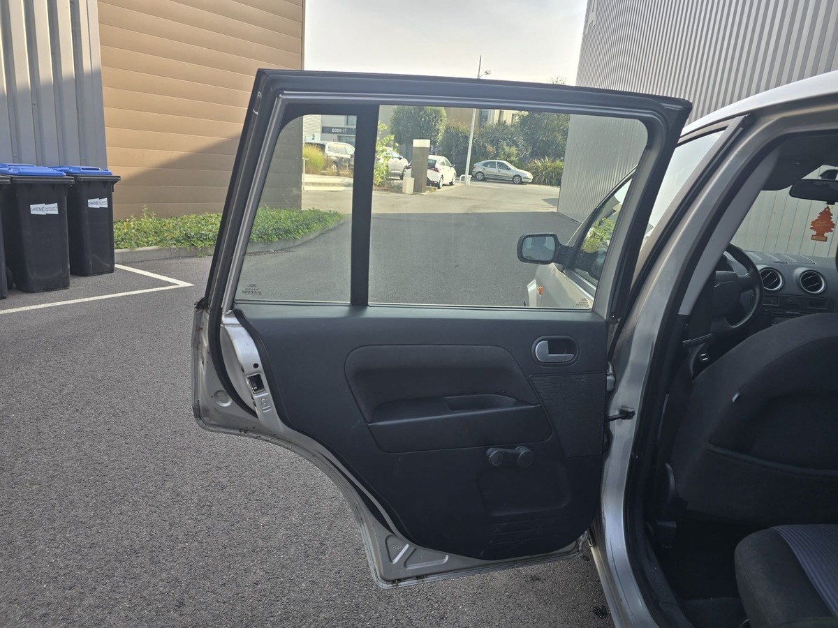 Ford Fusion 1.4 tdci ( Dans l'état )