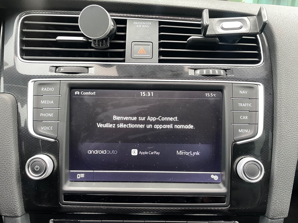 Volkswagen Golf GTI 230