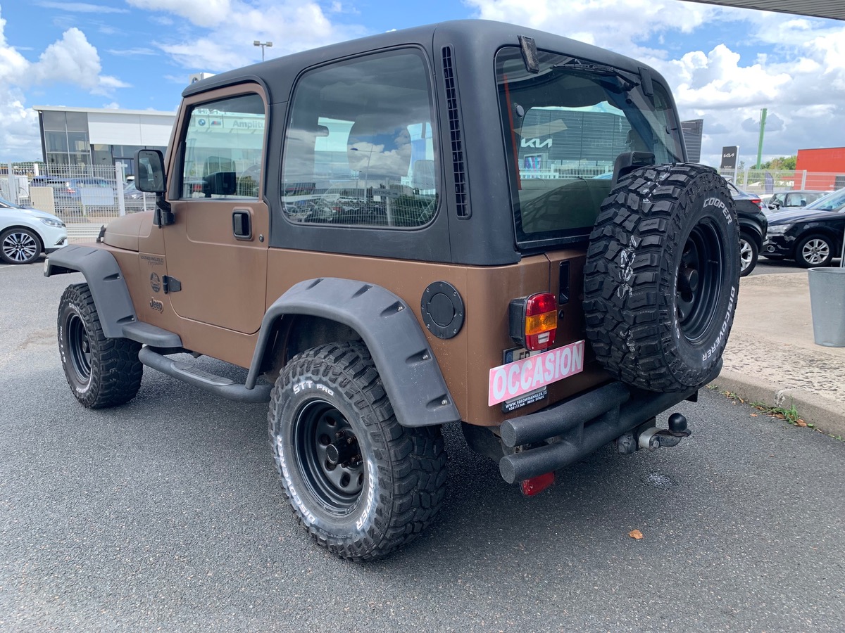 Jeep Wrangler 4WD | 177 ch | Reprogammation éthanol | Boite auto | Climatisation | Marchepieds