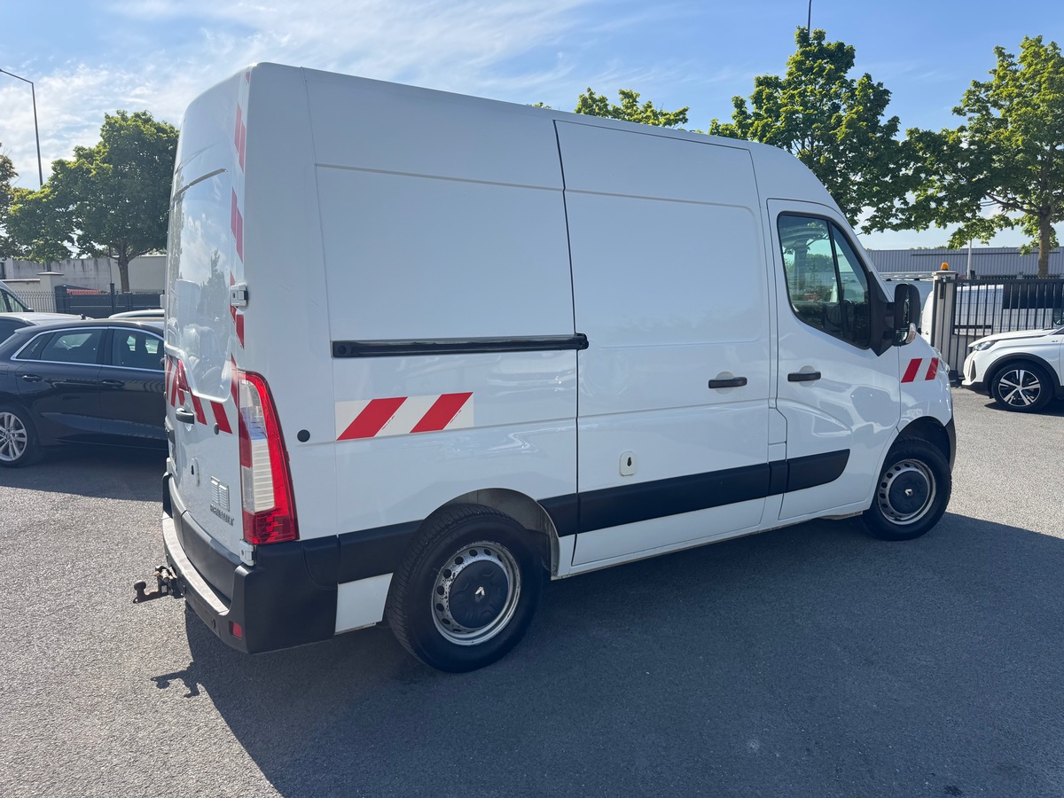 RENAULT Master L2H2 2.3 DCI 145CH GRAND CONFORT + ATTELAGE / PRIX TTC