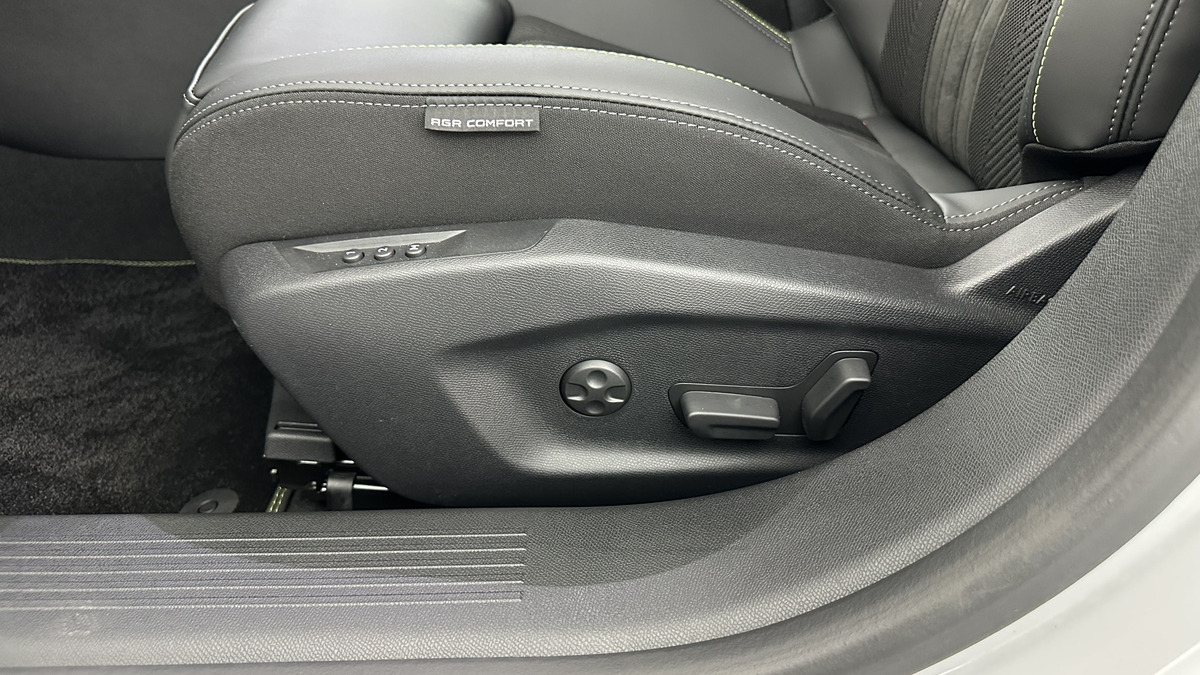Peugeot 308 SW III(2) 1.5 BlueHDi 130 | GT Exclusive | EAT8 |  Jantes alliage 18 | PLUSIEURS COLORIS