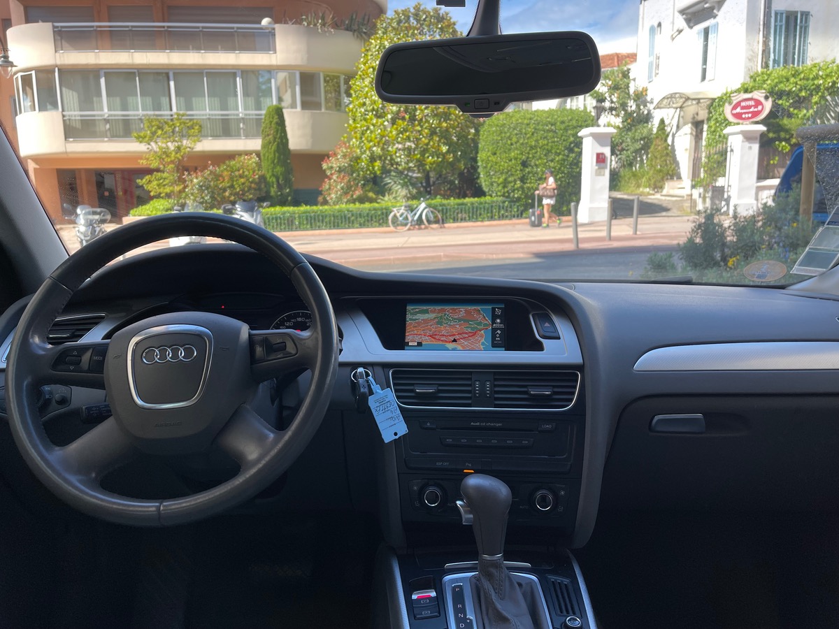 Audi A4 2.7 TDI V6 190 CV / Boite Auto / Intérieur Cuir Beige / Ecran GPS/ Caméra