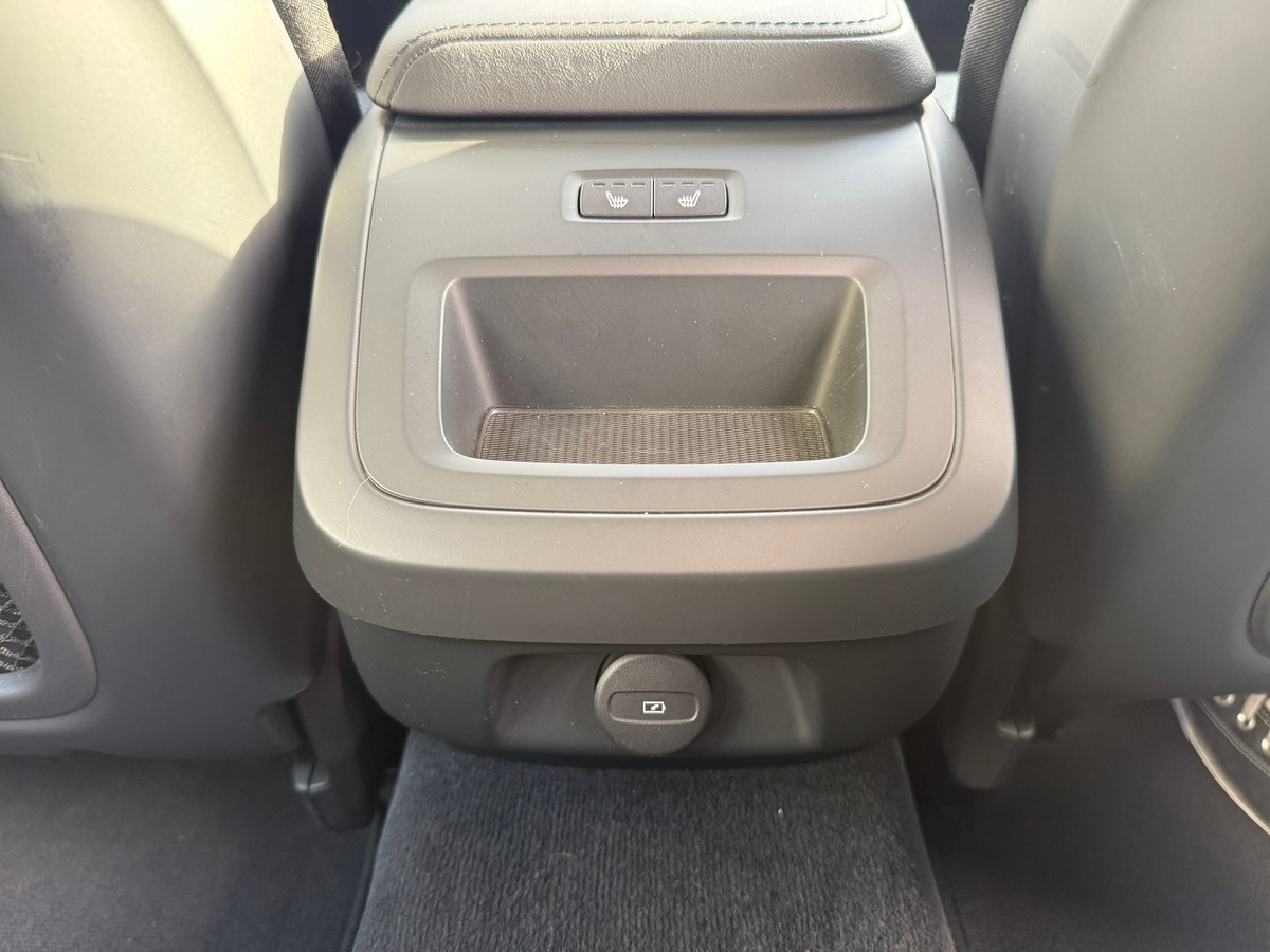 Volvo V60 B4 2.0 Ti 16V Mild Hybrid DCT7 197 cv