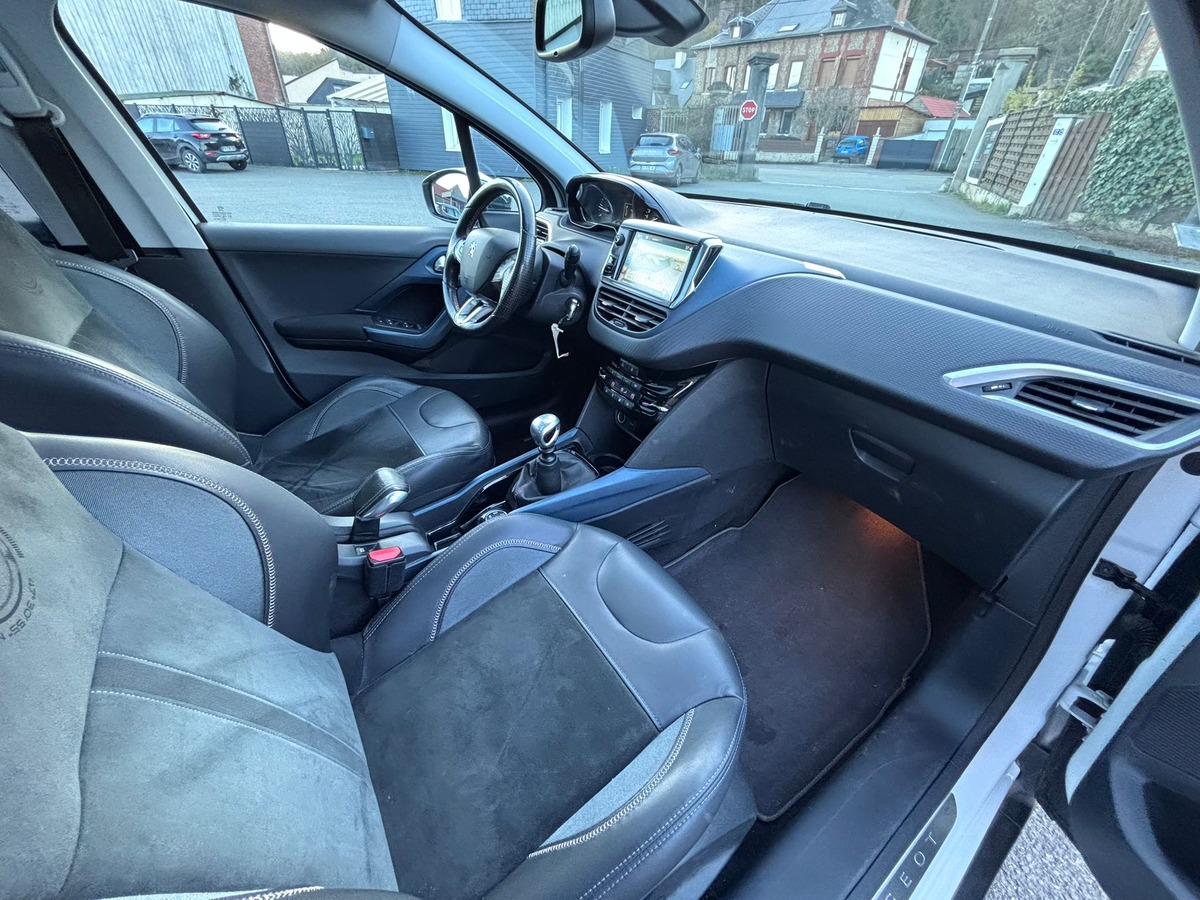 Peugeot 2008 1.6 e-HDi Crossway - Révisé - Garantie