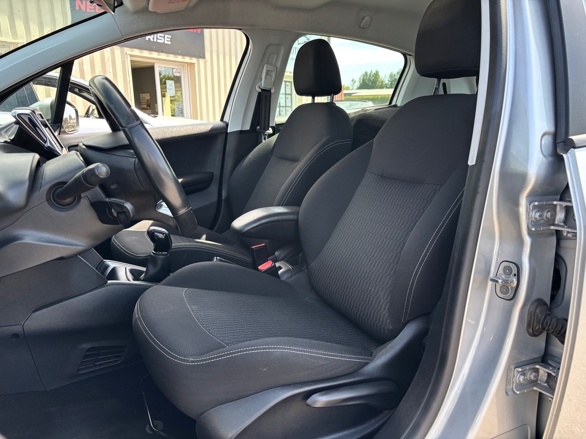 Peugeot 208 Société 1.6 hdi 75 BVM5