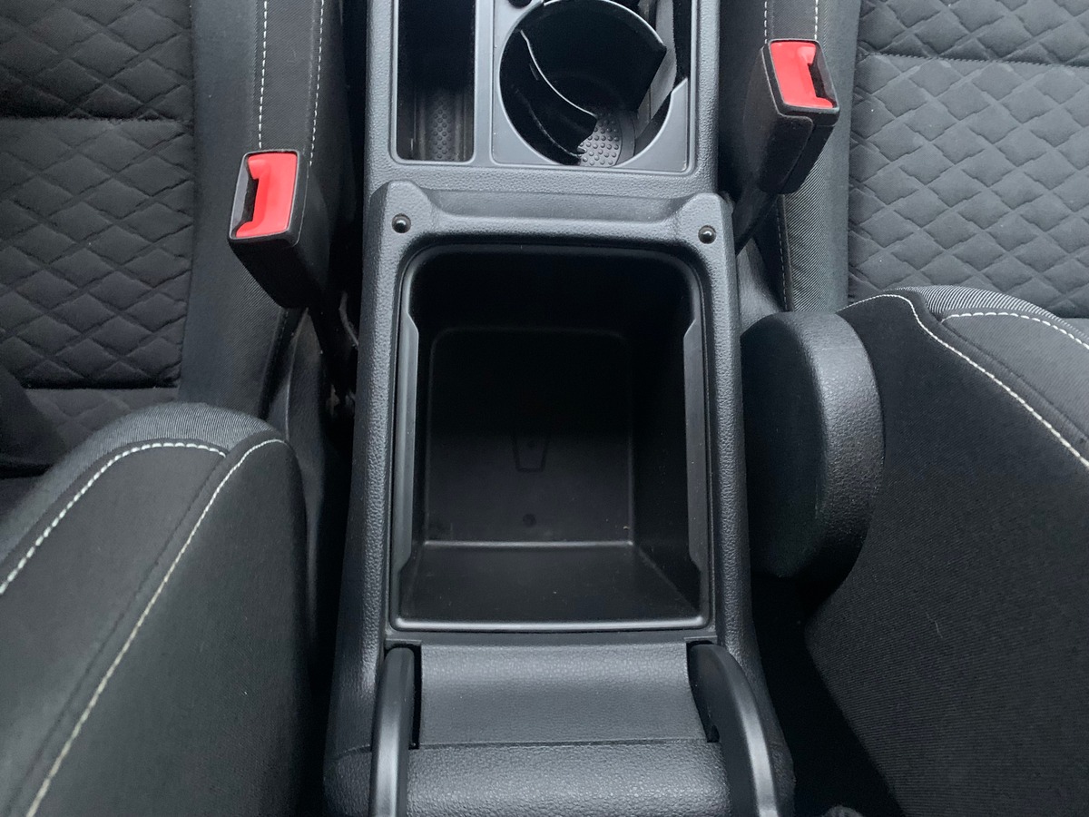 Volkswagen Touran 115 | Connect | 7 Places | Caméra recul | GPS | Bluetooth | Régulateur vitesse