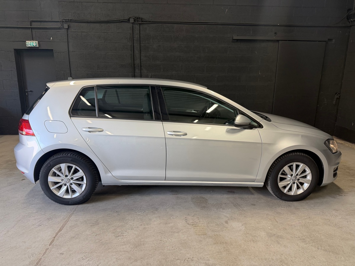 Volkswagen Golf 7 VII tdi 1.6 90ch Confortline
