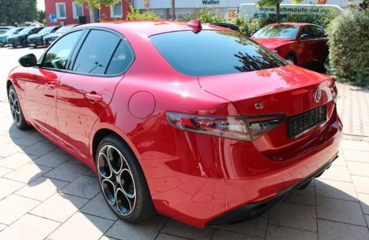 Alfa Romeo Giulia 2.0T 280ch Competizione Q4 AT8