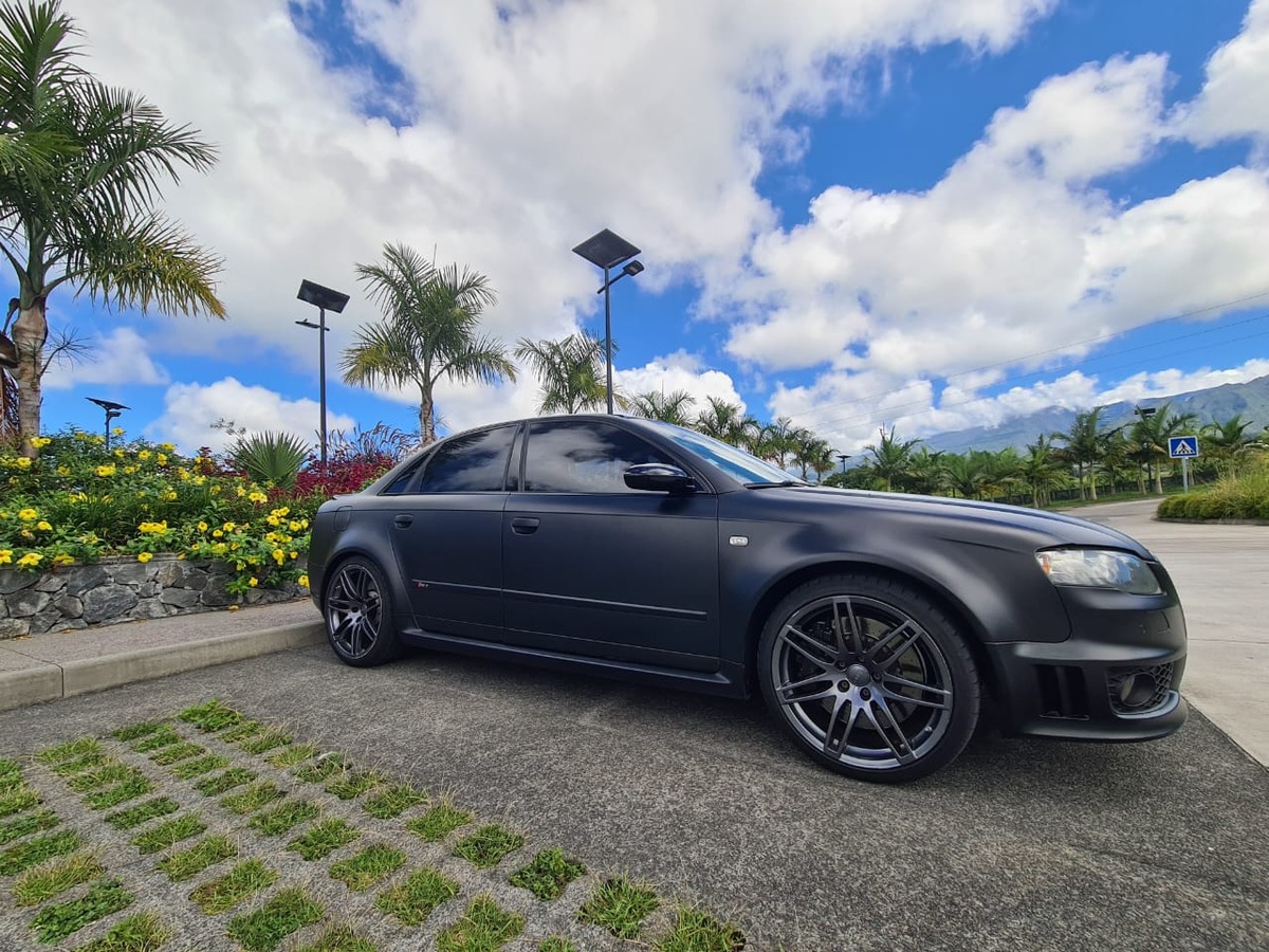 Audi RS4 QUATTRO PACK F1