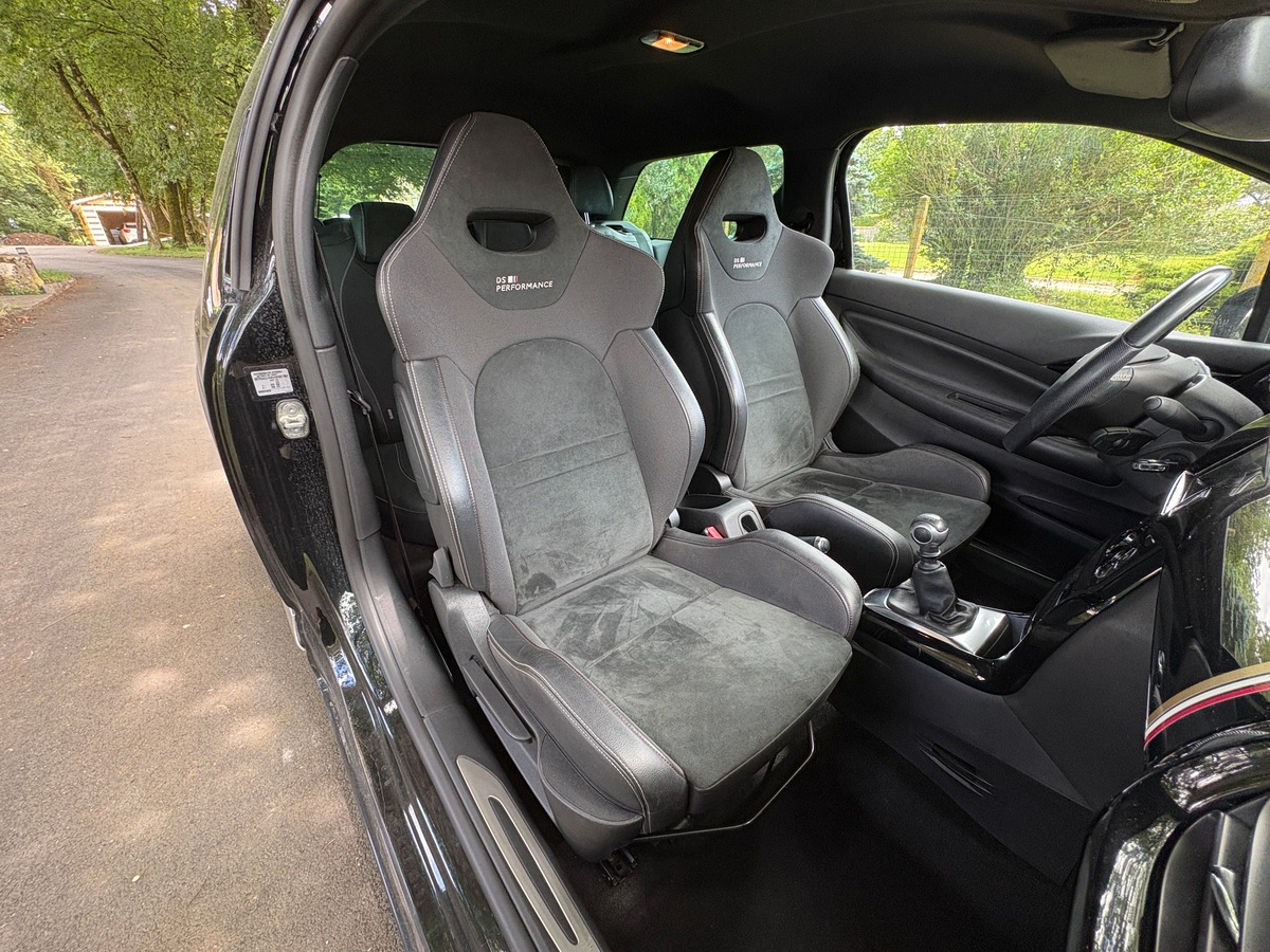 DS DS 3 RACING 1.6 THP 208 cv