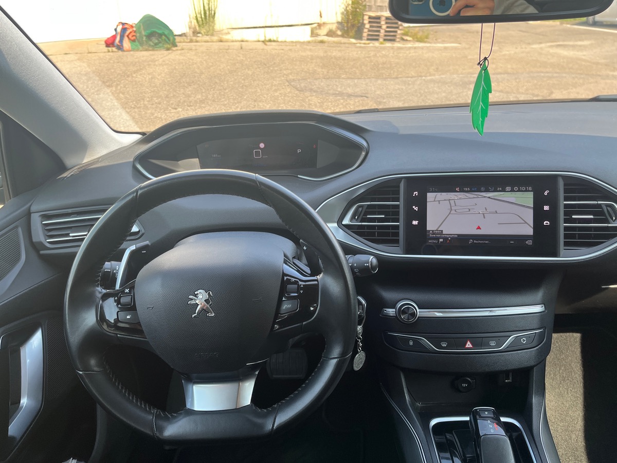 Peugeot 308 1.5 BlueHDi 130ch S&S Active Business EAT8, Suivi complet, GPS, radars avant/arrière