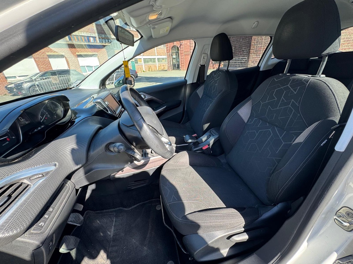 Peugeot 2008 STYLE 1.6 BlueHDi S&S 100cv - Garantie