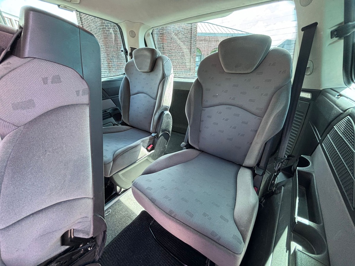 Peugeot 807 7 places 2.0 HDi 110 Confort - Distribution neuve - Garantie