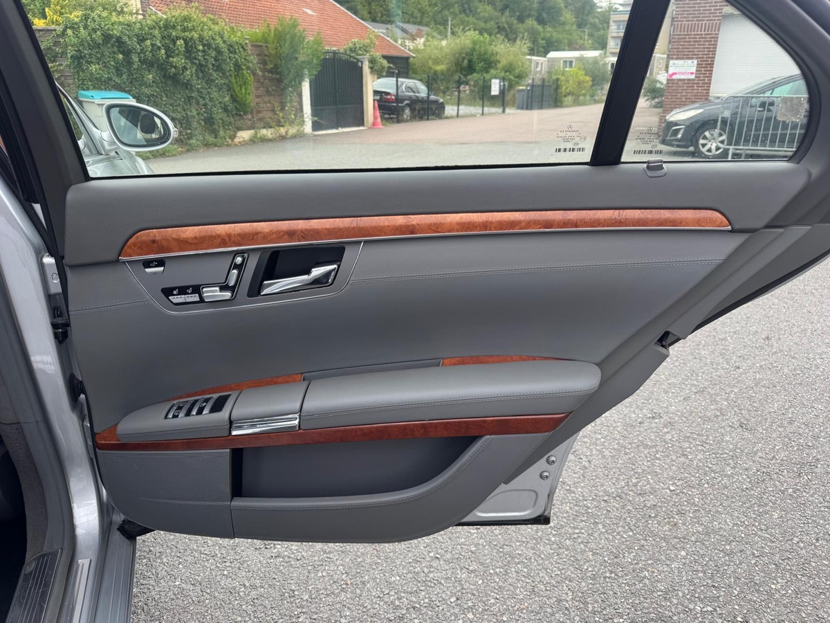 Mercedes-Benz Classe S 600 v12 5.5 517cv - Boite automatique - garantie