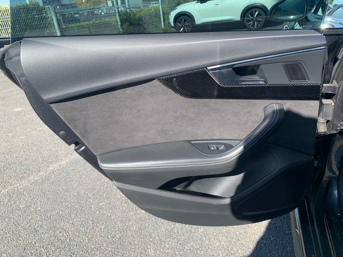 Audi RS5 450 ch | Quattro | Toit ouvrant | Caméra de recul | Affichage tête haute | Apple car Play