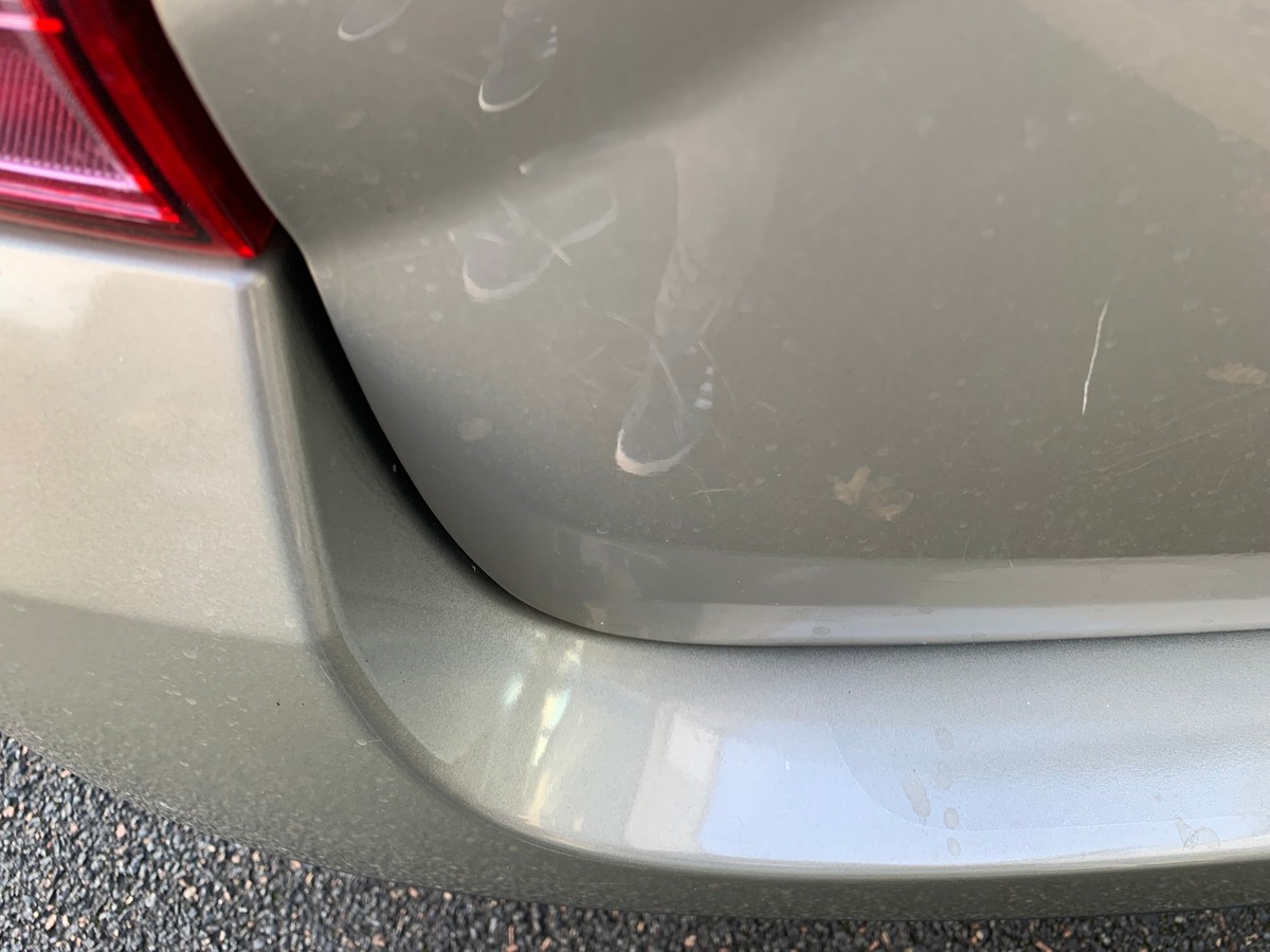 Dacia Duster 105 ch | Laureate | Bioethanol | Roue secours | Climatisation | Radio mono-CD MP3