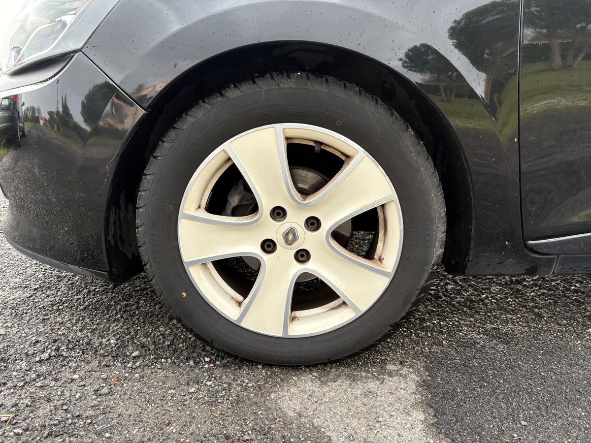 RENAULT Clio iv - 5cv - CHAINE DISTRIBUTION