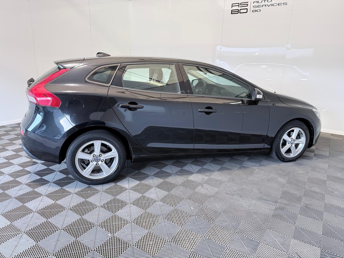 Volvo V40 1.6 D 115  KINETIC Première main