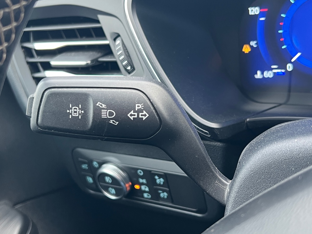 Ford KUGA PHEV 225 ch | VIGNALE | Toit Panoramique | Attelage | Roue secours | Pack Technologique