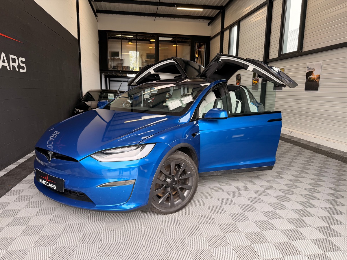 Tesla Model X PLAID 1020 CH