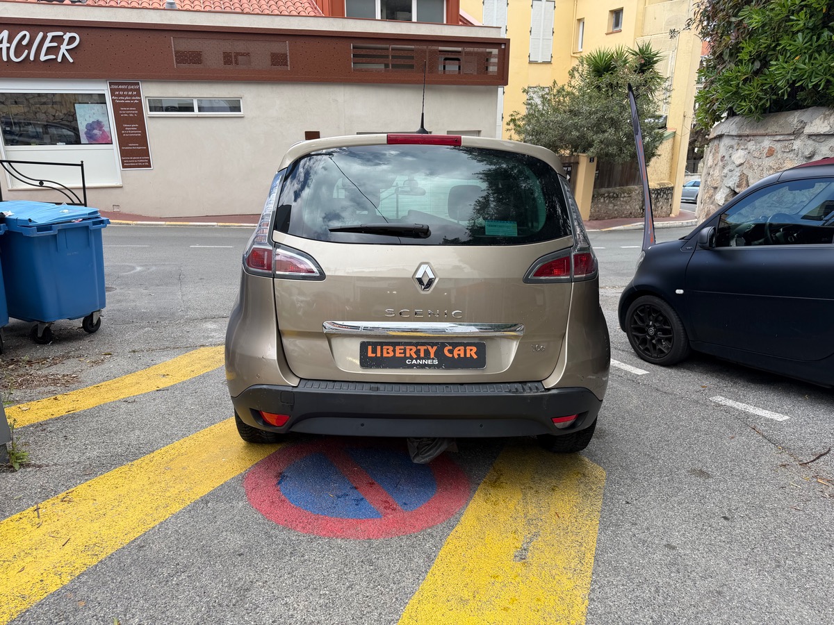 RENAULT Scenic 1.2 TCE 132 CV / 1 er Main /  Finition BOSE / GPS / Km Réel /