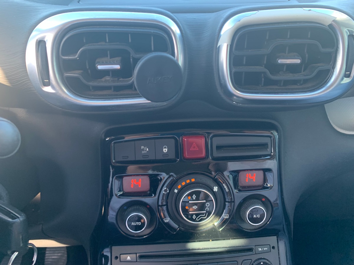 Citroën C3 Picasso 90 chevaux | Régulateur de vitesse | Climatisation | Attelage | Radar arriére