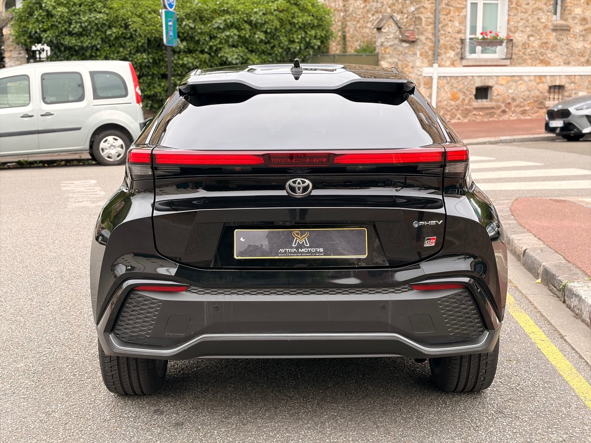 Toyota C HR II 2.0 VVT-i 16V 223 PHEV CVT 153 cv Boîte auto