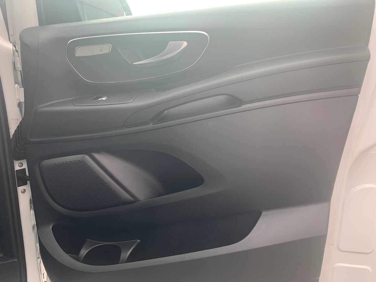 Mercedes-Benz Vito Fg 163 | Compact | TVA Récupérable | 4X4 | Apple car Play | Caméra recul | Attelage