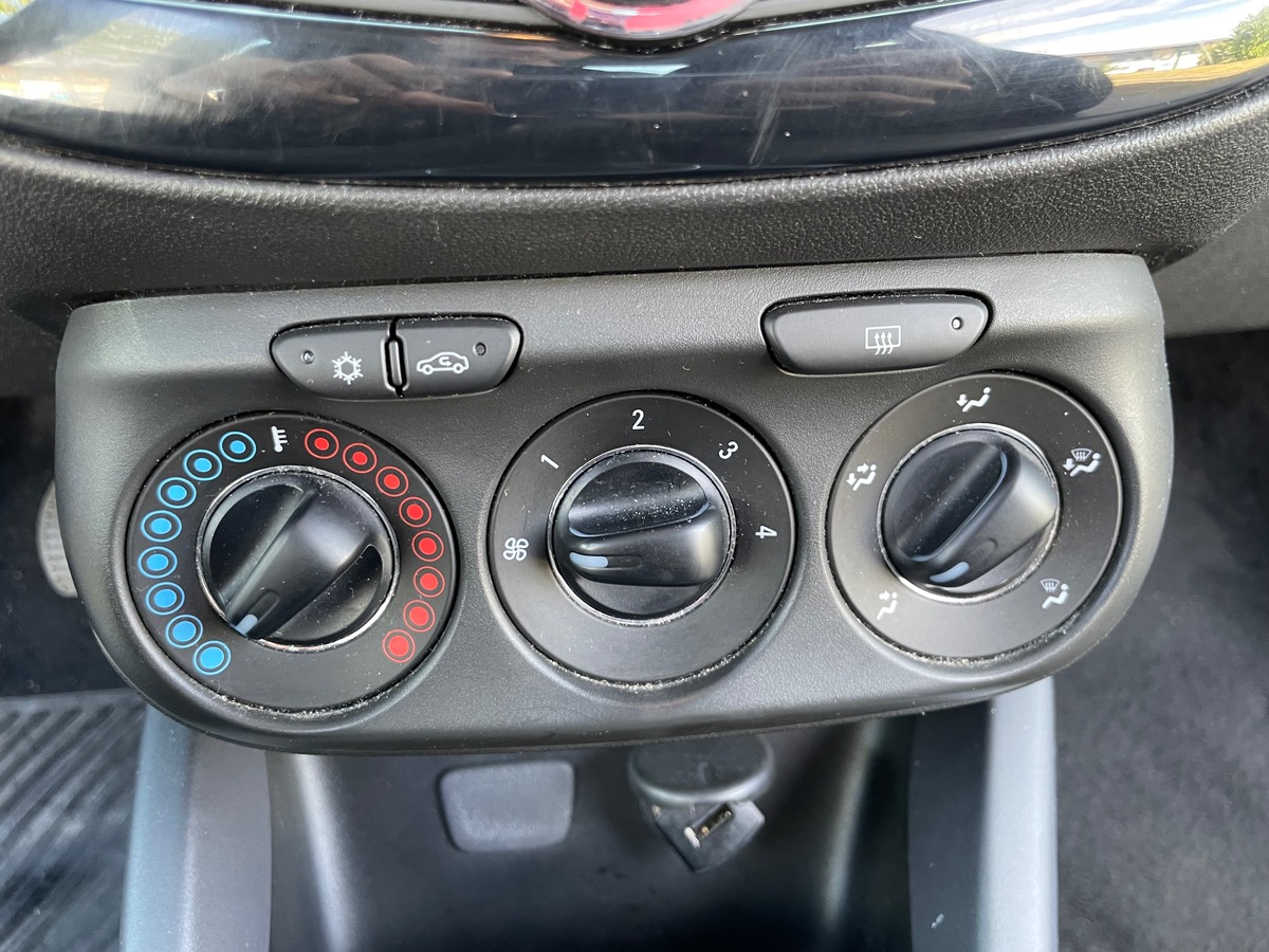 Opel Adam Glam 1.2 Twinport 70 BVM5