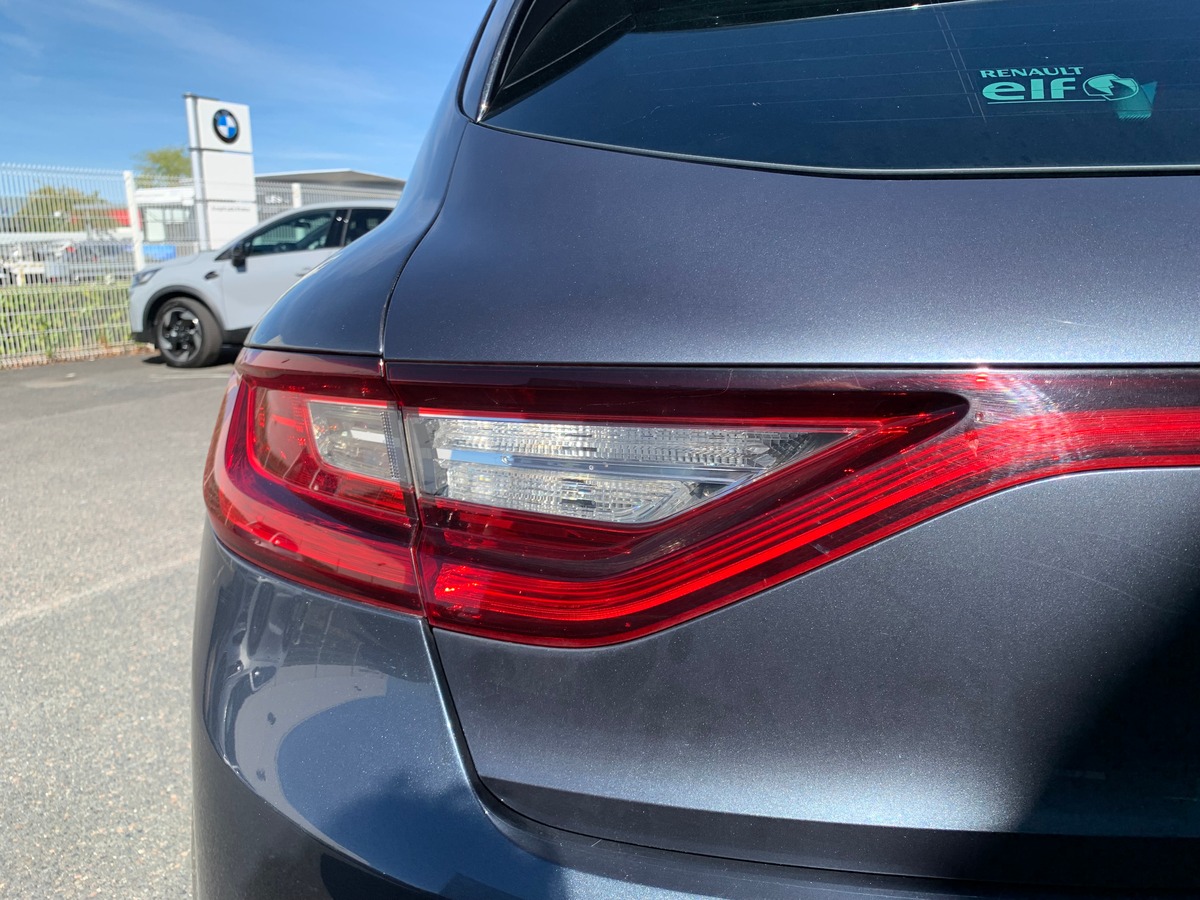 RENAULT Megane IV 110 ch | Business | Régulateur de vitesse | GPS | Boite automatique | Roue secours