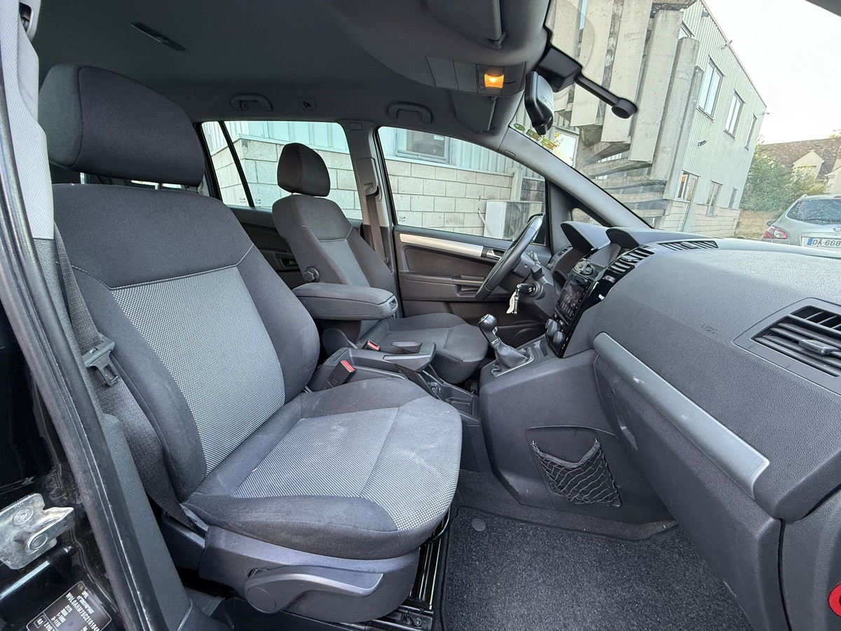 Opel Zafira 1.7 CDTI 125 CV Connect pack 7 place 1er main garantie 6 mois