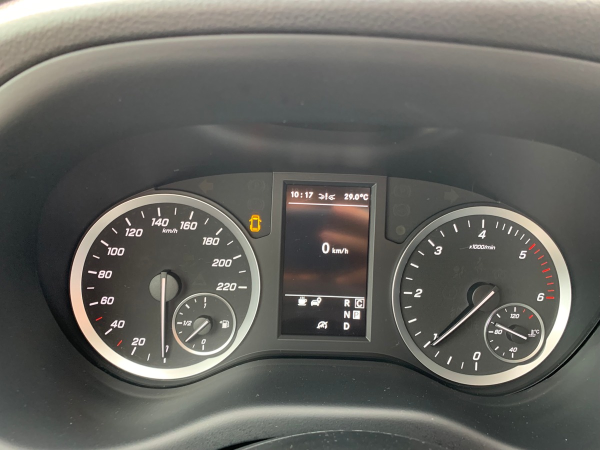 Mercedes-Benz Vito Fg 163 | Compact | TVA Récupérable | 4X4 | Apple car Play | Caméra recul | Attelage