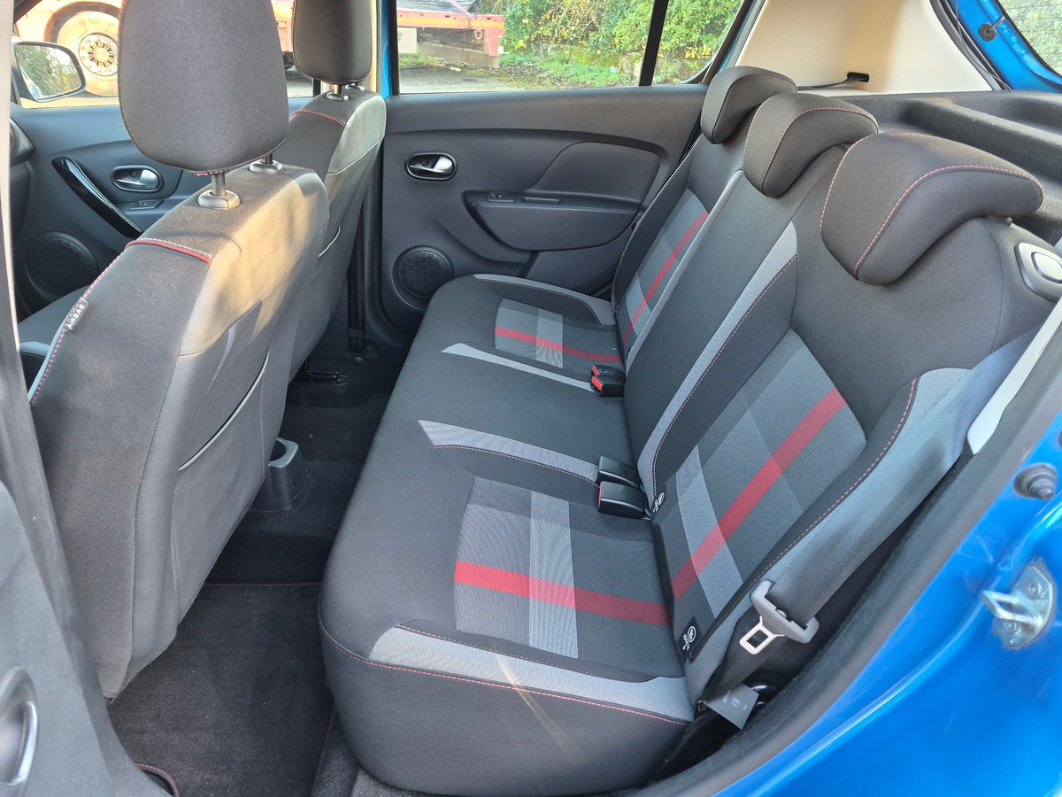 Dacia Sandero stepway 0.9 TCE 90 TECHROAD EASY-R