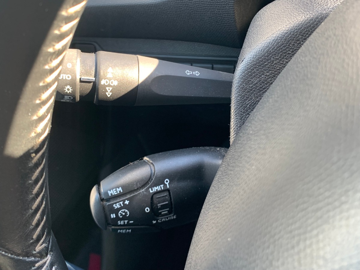 Peugeot 308 130 ch | Allure | Caméra de recul | Apple car play | Régulateur vitesse | Barres de toit