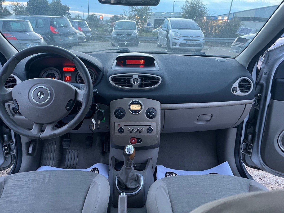 RENAULT Clio 1.5 dci 85 CH