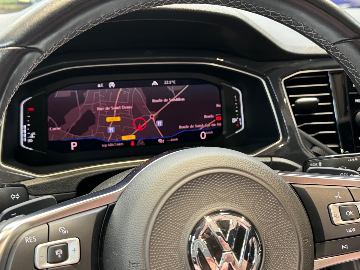 Volkswagen T-Roc R-LINE 2.0 TFSI 190CV 4MOTION DSG7 TOIT PANORAMIQUE f