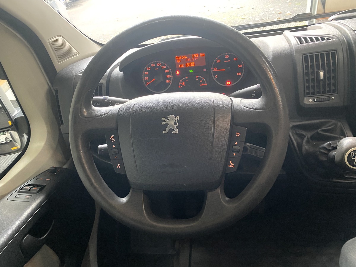 Peugeot Boxer 2.2 hdi 110 ch