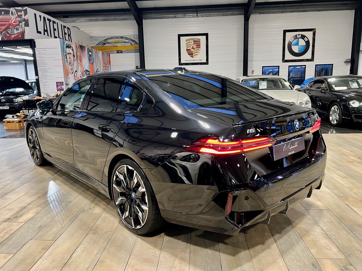 Bmw i5 M60 XDRIVE40 601 BERLINE - 990KM NEUVE / TVA RECUPERABLE g