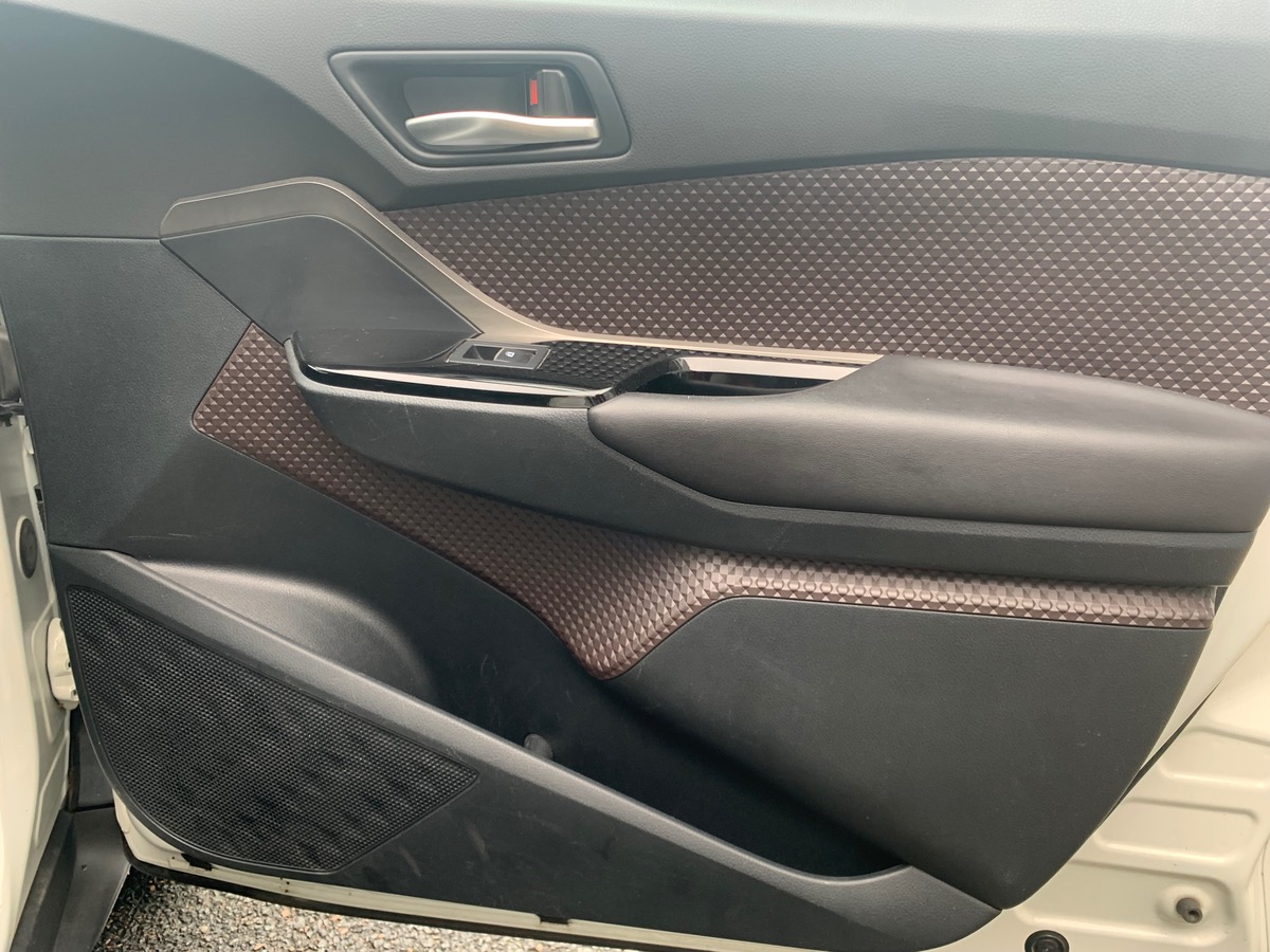 Toyota C-HR 122 | Distinctive | GPS  | Sellerie Cuir | Caméra recul| Régulateur vitesse adapatatif