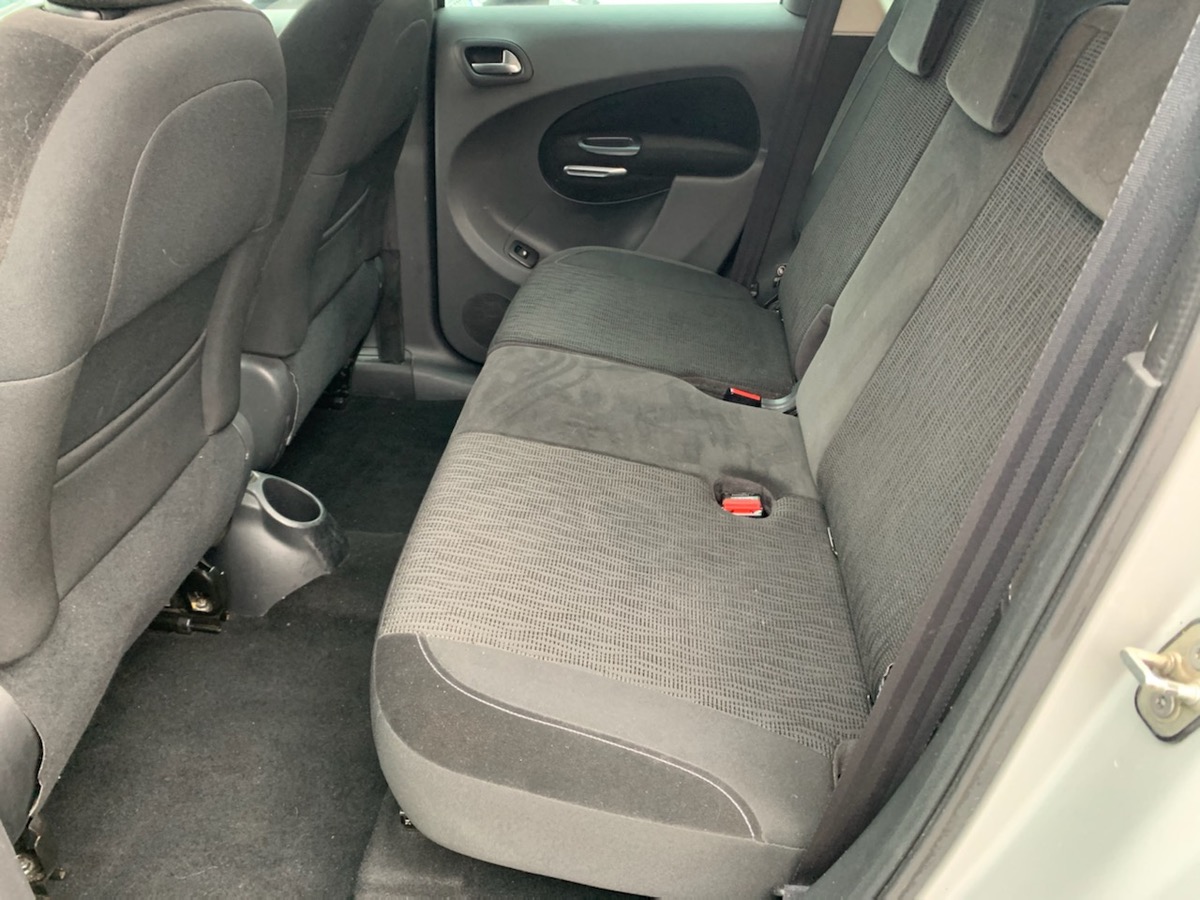 Citroën C3 Picasso 1.4 VTI 120 CV 4XCARTE bleue 
